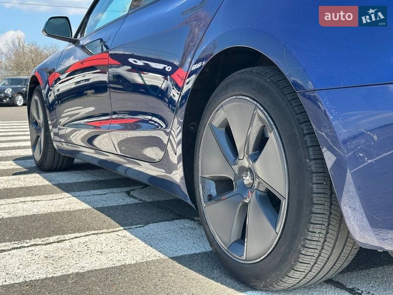 Седан Tesla Model 3 2019 в Одессе