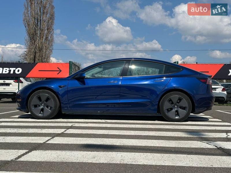Седан Tesla Model 3 2019 в Одессе