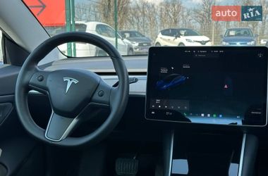 Седан Tesla Model 3 2019 в Одессе