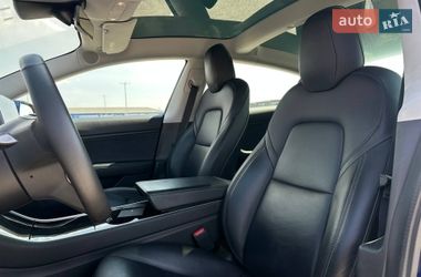 Седан Tesla Model 3 2019 в Одессе