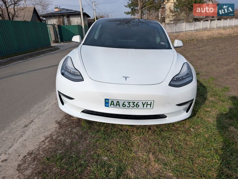 Седан Tesla Model 3 2019 в Киеве фото 3 Седан Tesla Model 3 2019 в Киеве