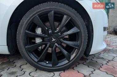 Седан Tesla Model 3 2019 в Киеве фото 18 Седан Tesla Model 3 2019 в Киеве