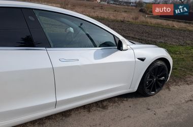 Седан Tesla Model 3 2019 в Киеве фото 12 Седан Tesla Model 3 2019 в Киеве