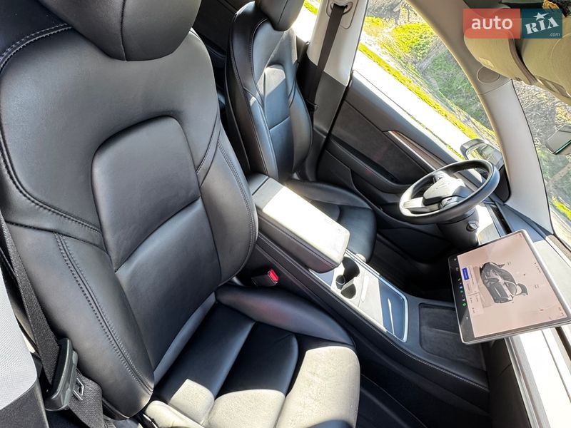 Седан Tesla Model 3 2022 в Києві фото 26 Седан Tesla Model 3 2022 в Києві