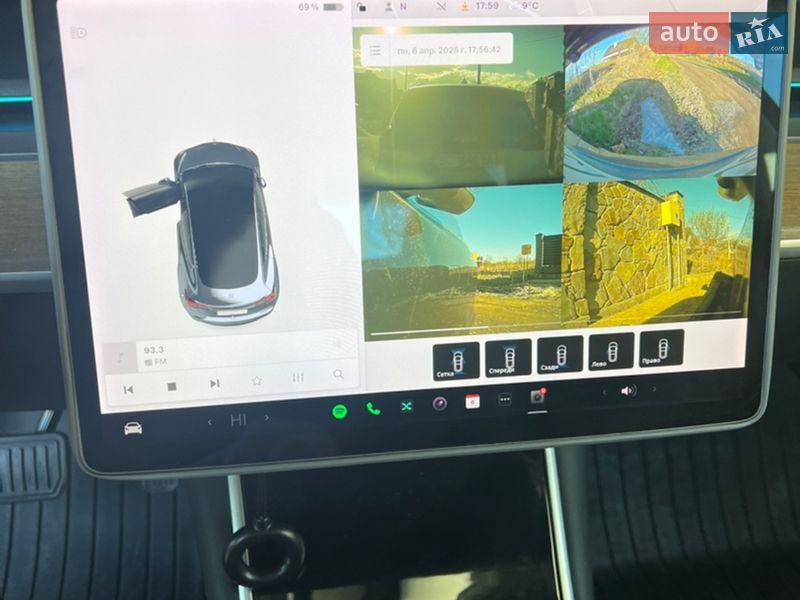 Седан Tesla Model 3 2018 в Львові