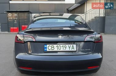 Седан Tesla Model 3 2023 в Киеве