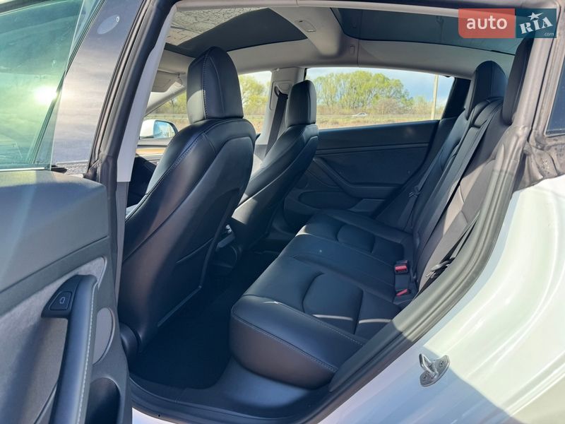 Седан Tesla Model 3 2022 в Рівному фото 23 Седан Tesla Model 3 2022 в Рівному