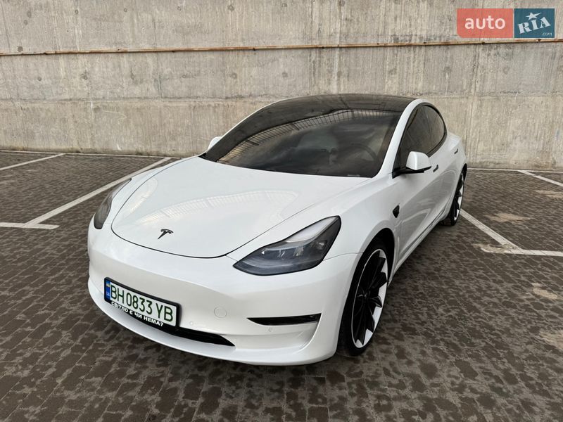 Седан Tesla Model 3 2021 в Одессе