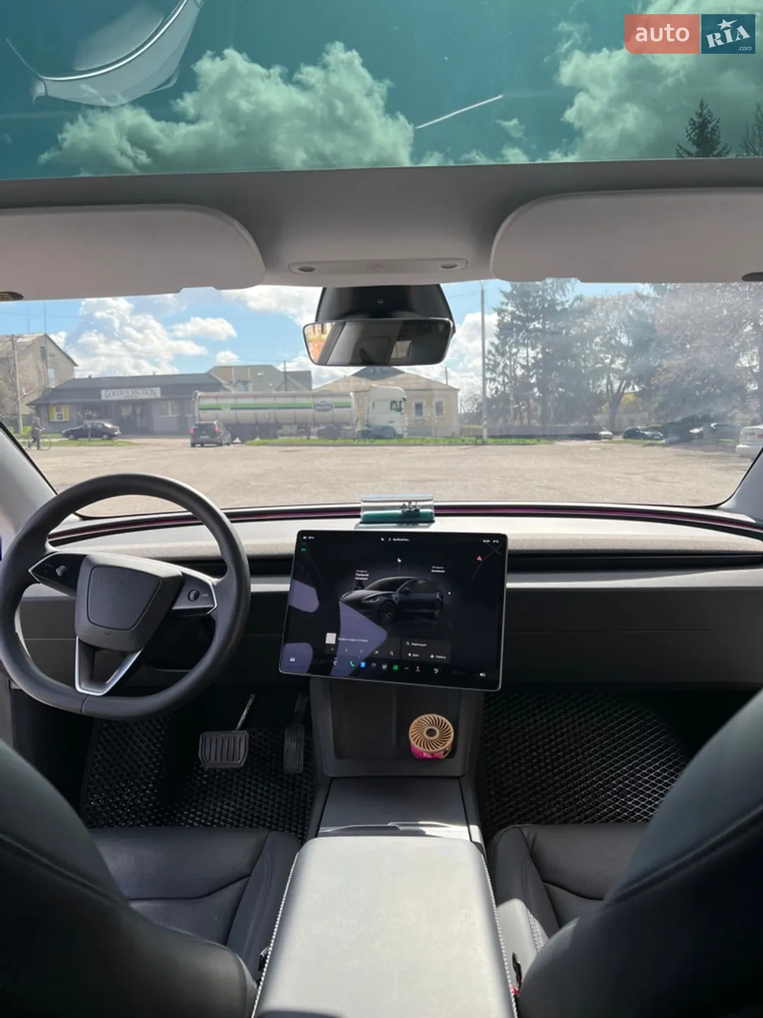 2024 Tesla Model 3 - мініатюра 10