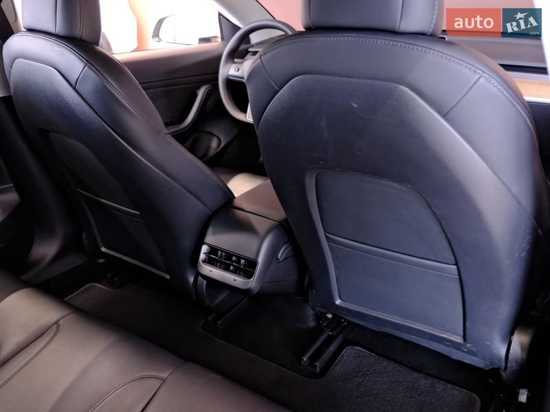 Седан Tesla Model 3 2021 в Одесі фото 32 Седан Tesla Model 3 2021 в Одесі