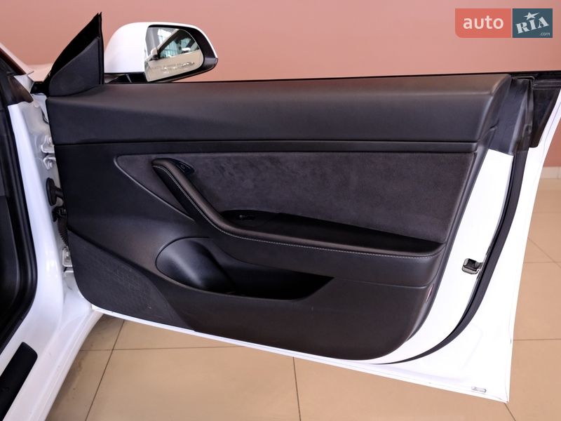 Седан Tesla Model 3 2021 в Одесі фото 38 Седан Tesla Model 3 2021 в Одесі