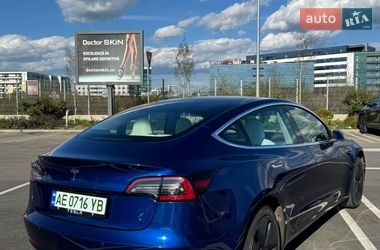 Седан Tesla Model 3 2019 в Одессе