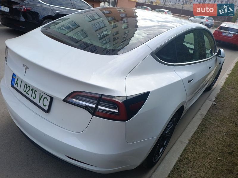 Седан Tesla Model 3 2019 в Києві