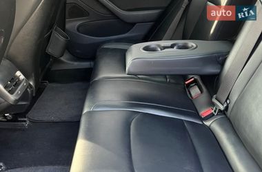 Седан Tesla Model 3 2018 в Ирпене