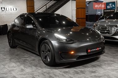 Седан Tesla Model 3 2023 в Одессе