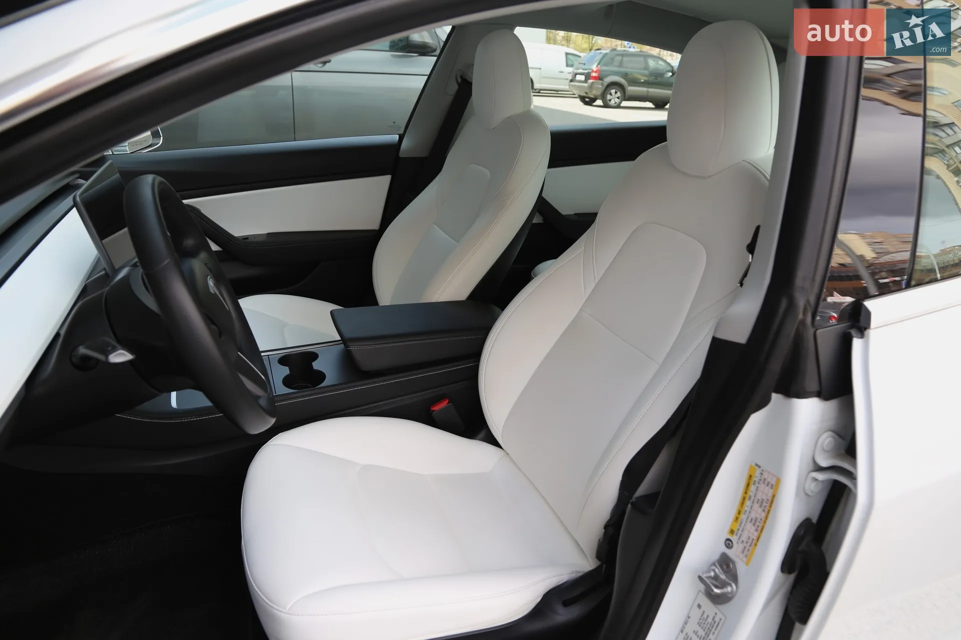 2020 Tesla Model 3 - мініатюра 9