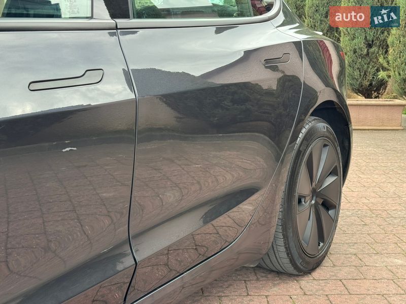 Седан Tesla Model 3 2024 в Стрые