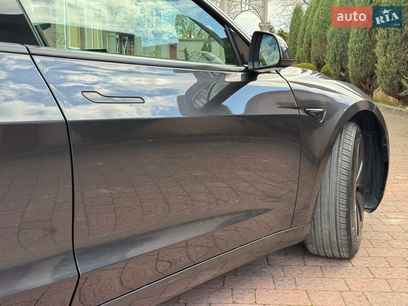 Седан Tesla Model 3 2024 в Стрые
