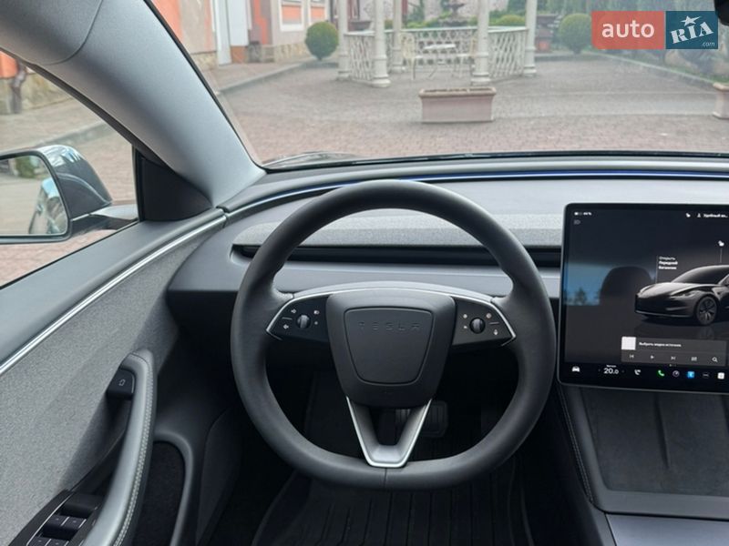 Седан Tesla Model 3 2024 в Стрые