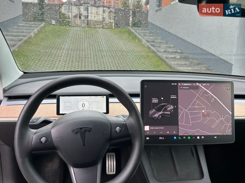 Седан Tesla Model 3 2022 в Ивано-Франковске
