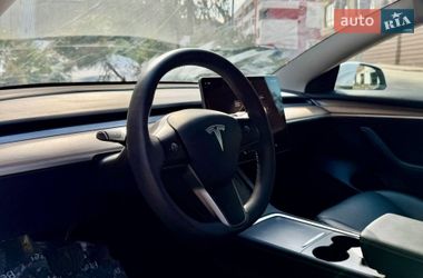 Седан Tesla Model 3 2022 в Львове