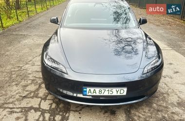 Седан Tesla Model 3 2025 в Харкові