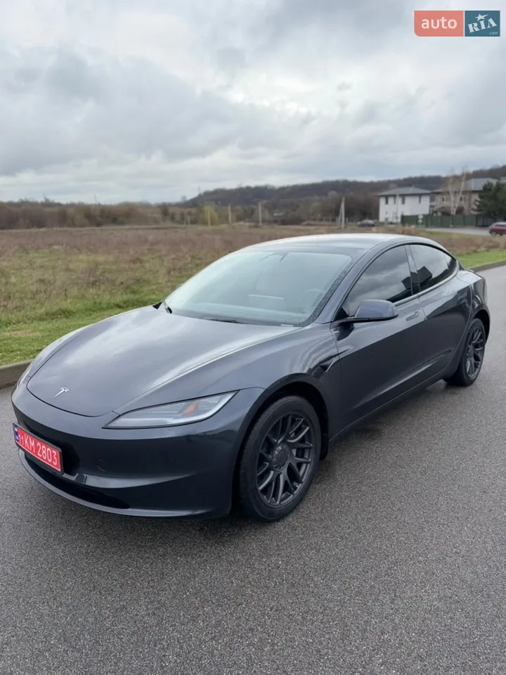 2025 Tesla Model Y - мініатюра 37