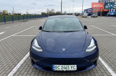 Седан Tesla Model 3 2022 в Львове