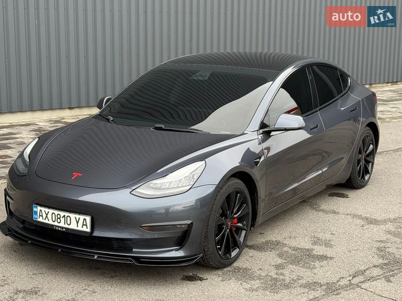 Седан Tesla Model 3 2019 в Харькове