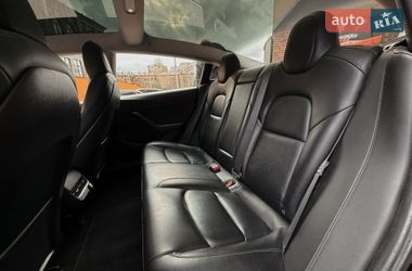 Седан Tesla Model 3 2020 в Одессе