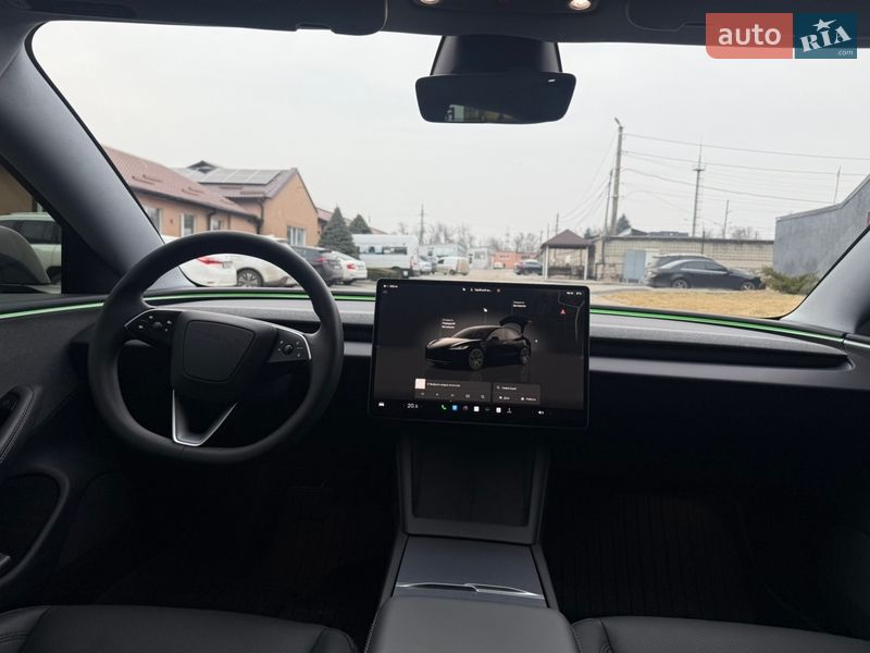 Седан Tesla Model 3 2024 в Днепре