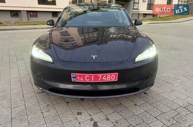 Седан Tesla Model 3 2024 в Львове