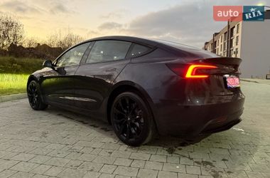 Седан Tesla Model 3 2024 в Львове