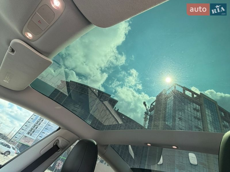 Седан Tesla Model 3 2020 в Одесі фото 12 Седан Tesla Model 3 2020 в Одесі
