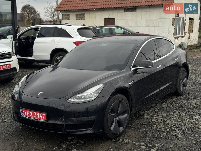 Tesla Model 3 2019