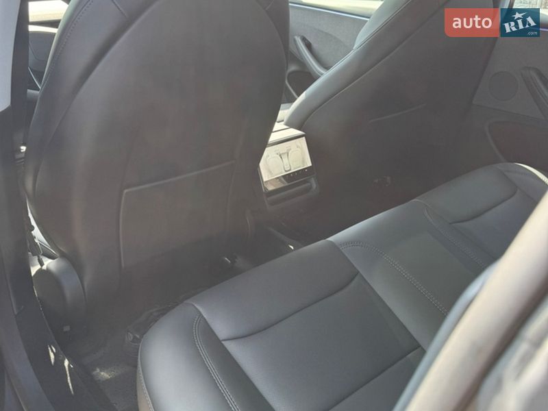 Седан Tesla Model 3 2024 в Костопілі фото 19 Седан Tesla Model 3 2024 в Костопілі