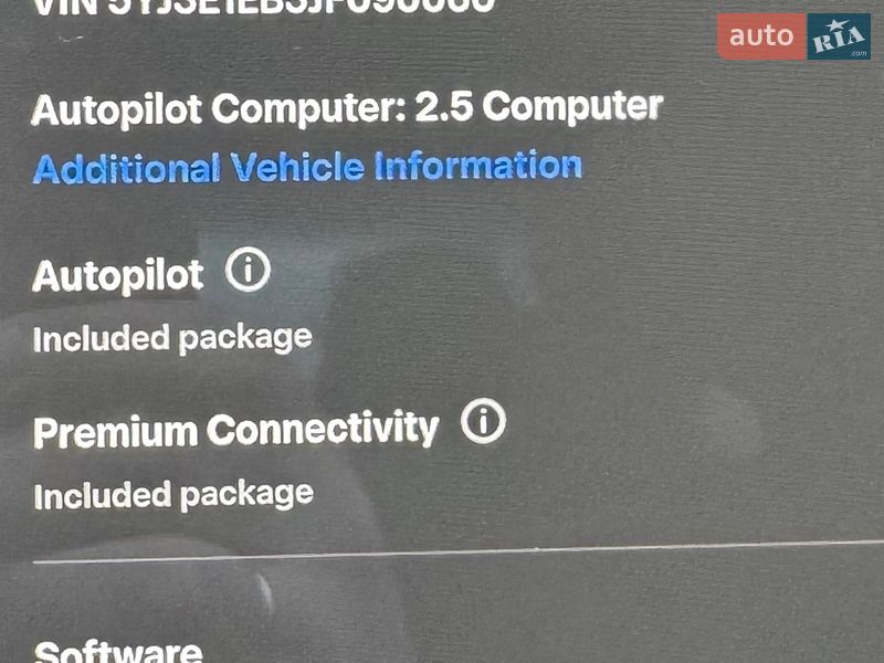 Седан Tesla Model 3 2018 в Ровно