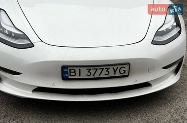 Седан Tesla Model 3 2018 в Полтаві