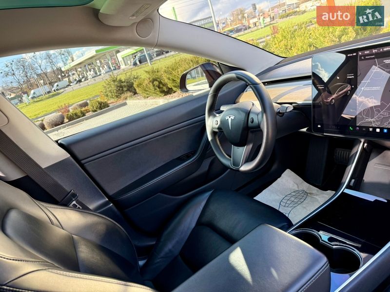 Седан Tesla Model 3 2019 в Харкові фото 40 Седан Tesla Model 3 2019 в Харкові
