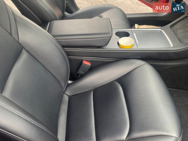 Седан Tesla Model 3 2022 в Дніпрі