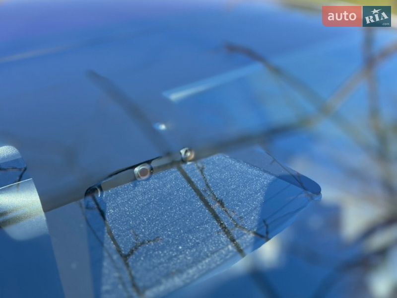 Седан Tesla Model 3 2018 в Ужгороді