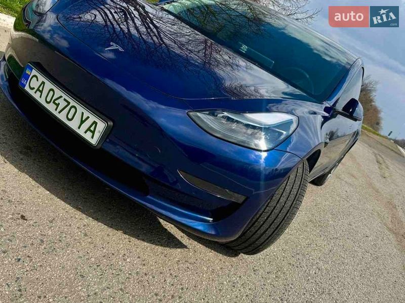 Седан Tesla Model 3 2022 в Новоархангельську