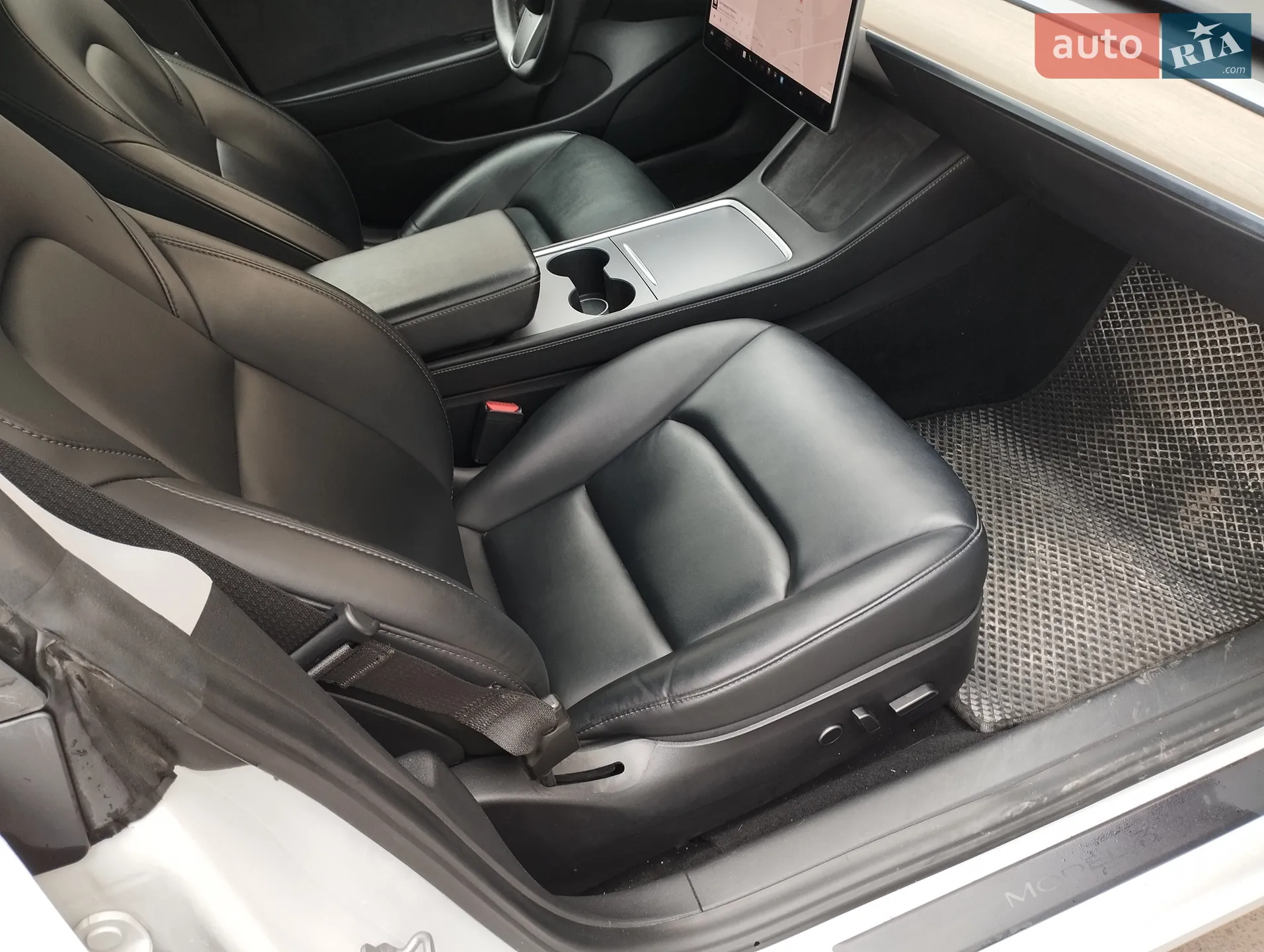 2021 Tesla Model 3 - мініатюра 11