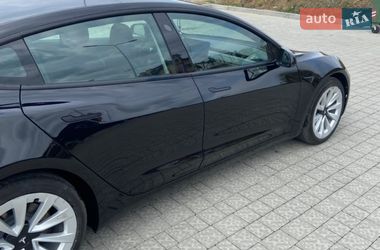 Седан Tesla Model 3 2022 в Львові