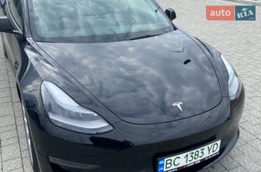 Седан Tesla Model 3 2022 в Львові