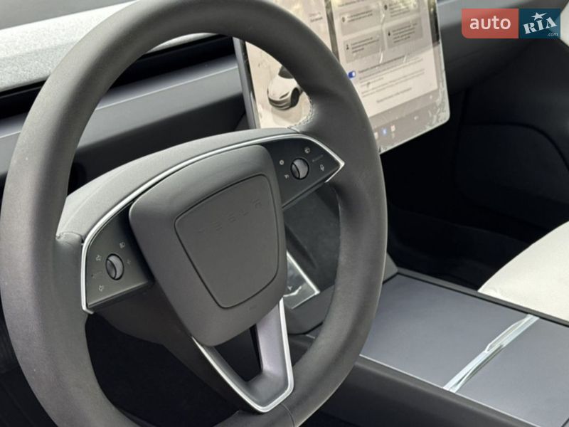 Седан Tesla Model 3 2025 в Кропивницком фото 18 Седан Tesla Model 3 2025 в Кропивницком