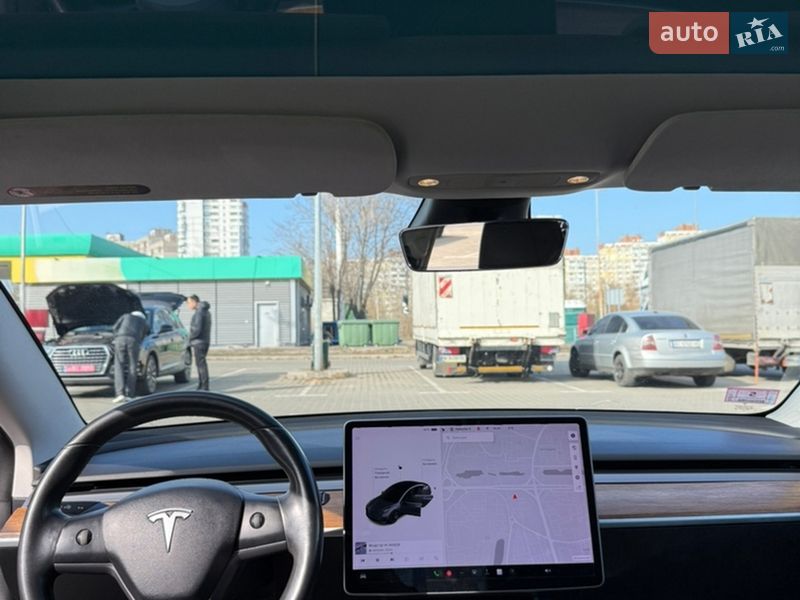 Седан Tesla Model 3 2018 в Києві