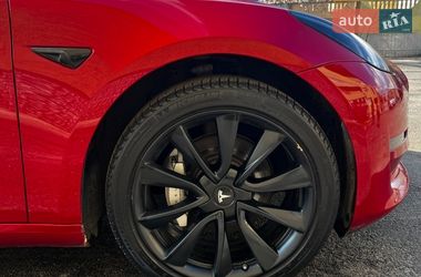 Седан Tesla Model 3 2018 в Києві