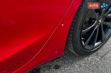 Седан Tesla Model 3 2018 в Києві