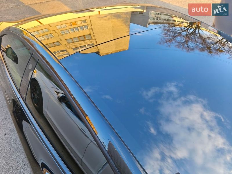 Седан Tesla Model 3 2021 в Киеве